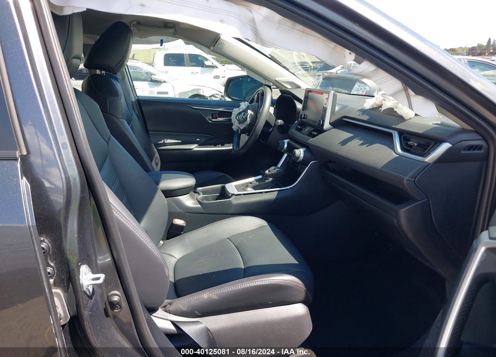 2019 TOYOTA RAV4 XLE PREMIUM VIN: 2T3A1RFV9KC032440