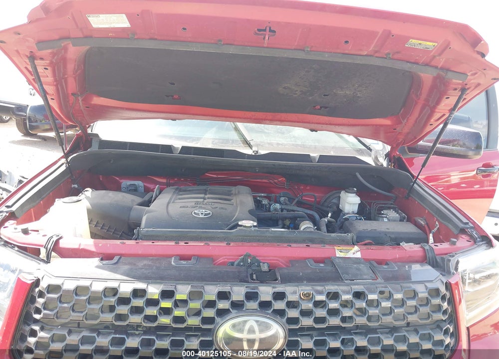 2018 TOYOTA TUNDRA PLATINUM 5.7L V8 VIN: 5TFAW5F11JX730766