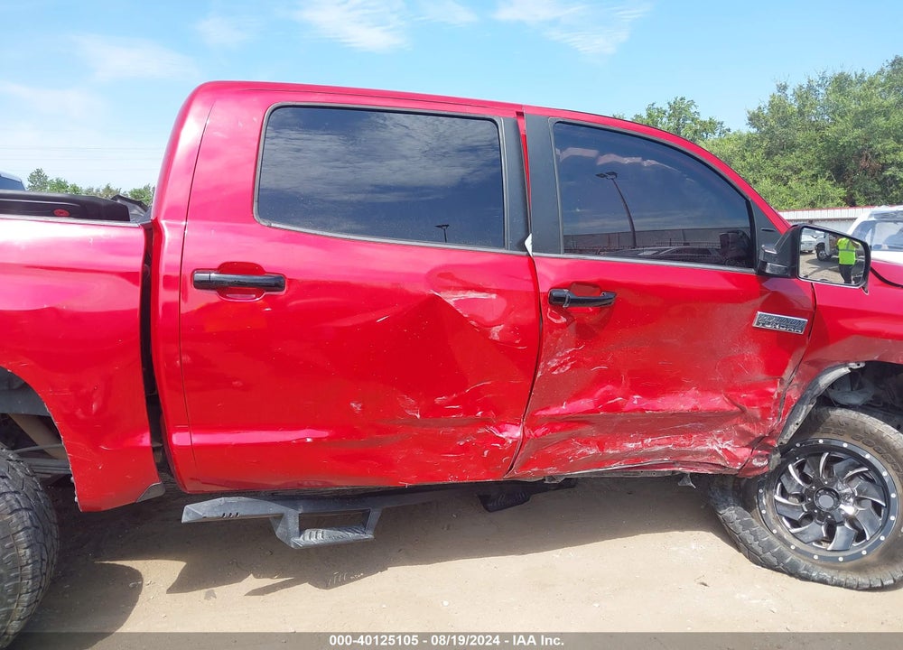 2018 TOYOTA TUNDRA PLATINUM 5.7L V8 VIN: 5TFAW5F11JX730766