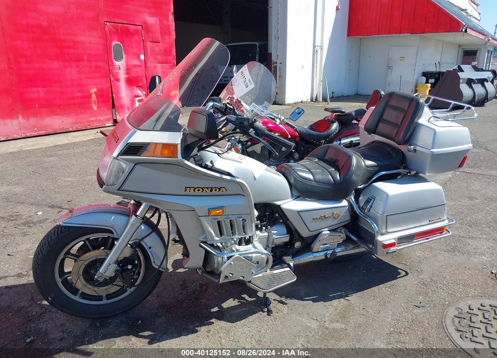 1985 HONDA GL1200 I VIN: 1HFSC1411FA122173