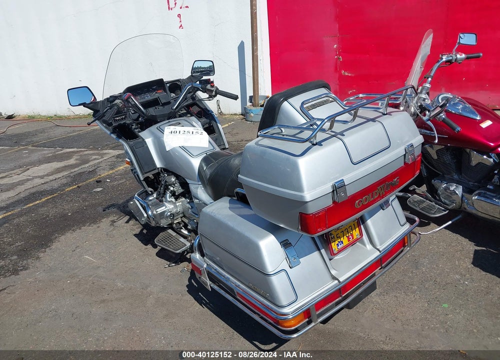 1985 HONDA GL1200 I VIN: 1HFSC1411FA122173
