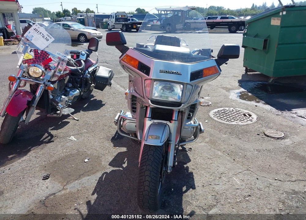 1985 HONDA GL1200 I VIN: 1HFSC1411FA122173