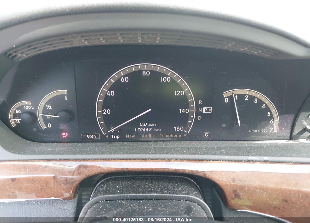 2009 MERCEDES-BENZ S 550 VIN: WDDNG71X29A243800