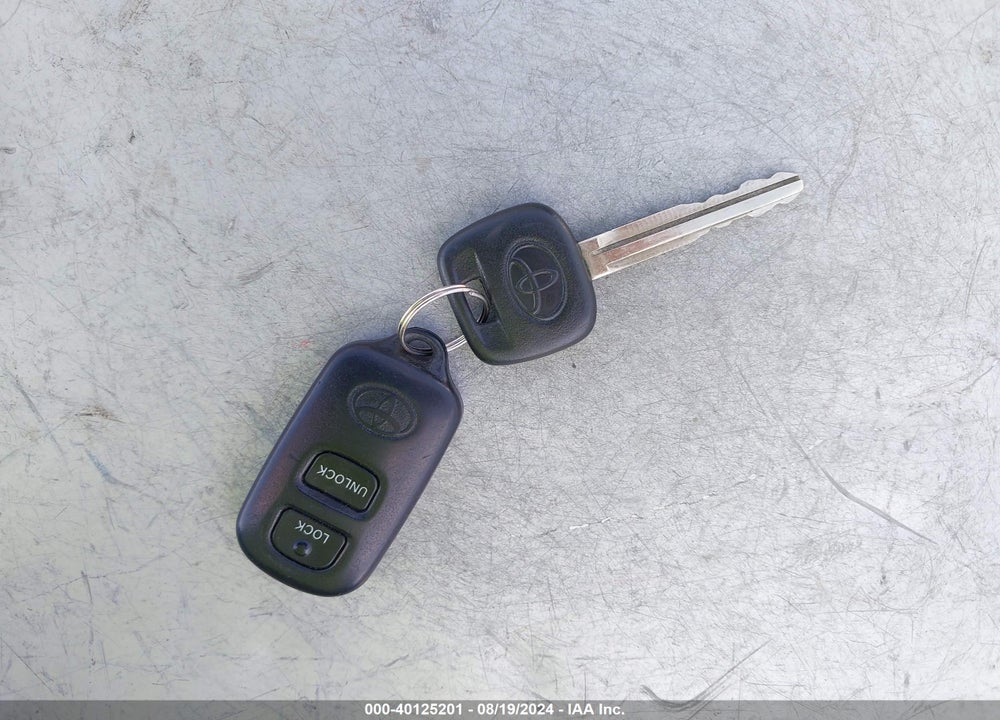 2005 TOYOTA RAV4 VIN: JTEHD20V450071798