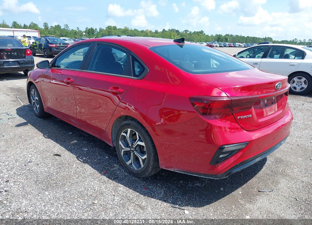 2021 KIA FORTE LXS VIN: 3KPF24AD1ME319286