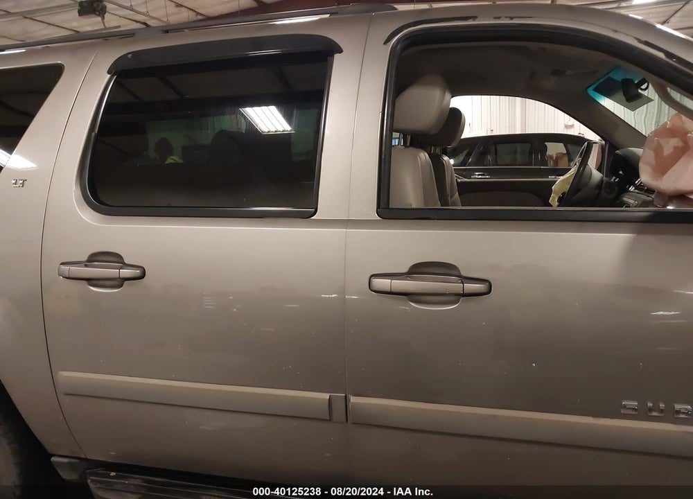 2008 CHEVROLET SUBURBAN 1500 LT VIN: 3GNFK16398G110152