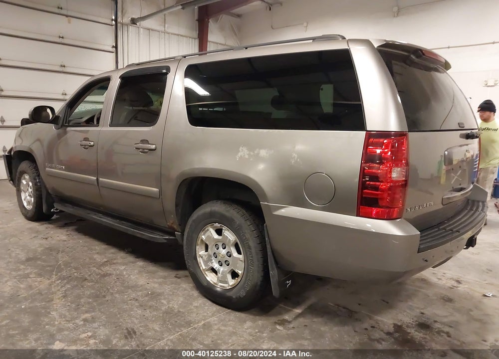 2008 CHEVROLET SUBURBAN 1500 LT VIN: 3GNFK16398G110152