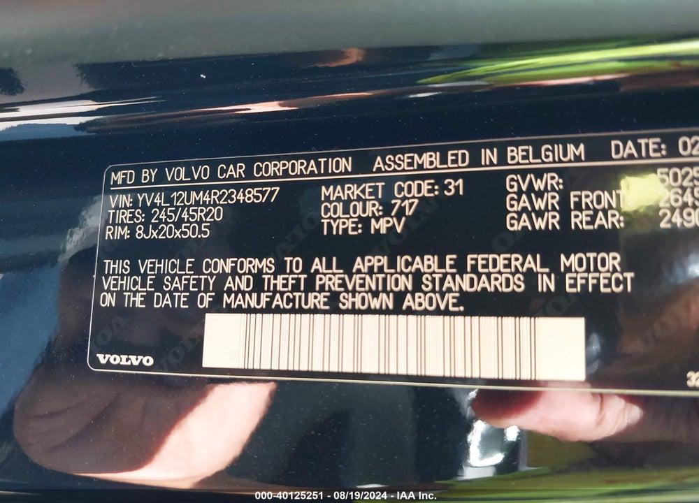 2024 VOLVO XC40 B5 ULTIMATE DARK THEME VIN: YV4L12UM4R2348577
