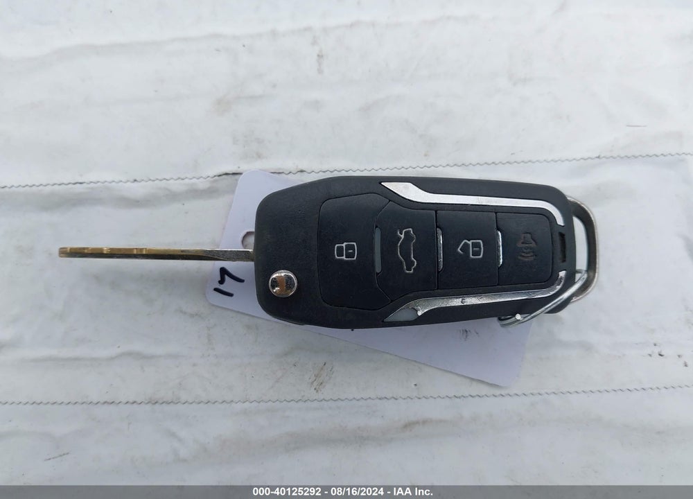 2011 FORD ESCAPE LIMITED VIN: 1FMCU0EG2BKC14059