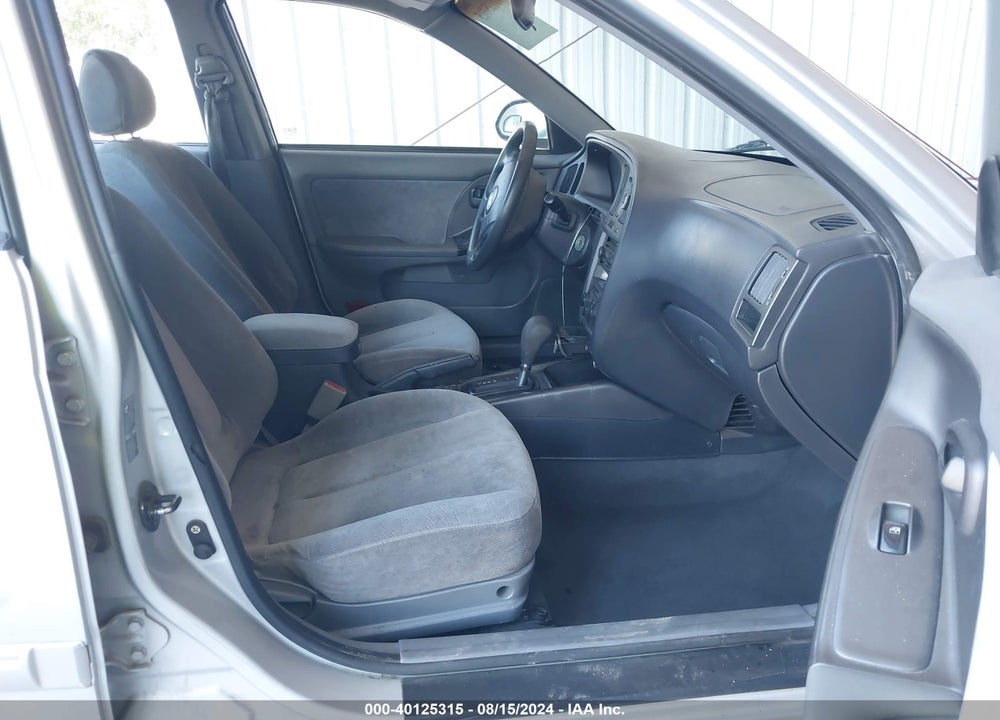 2005 HYUNDAI ELANTRA GLS/GT VIN: KMHDN46D45U057348