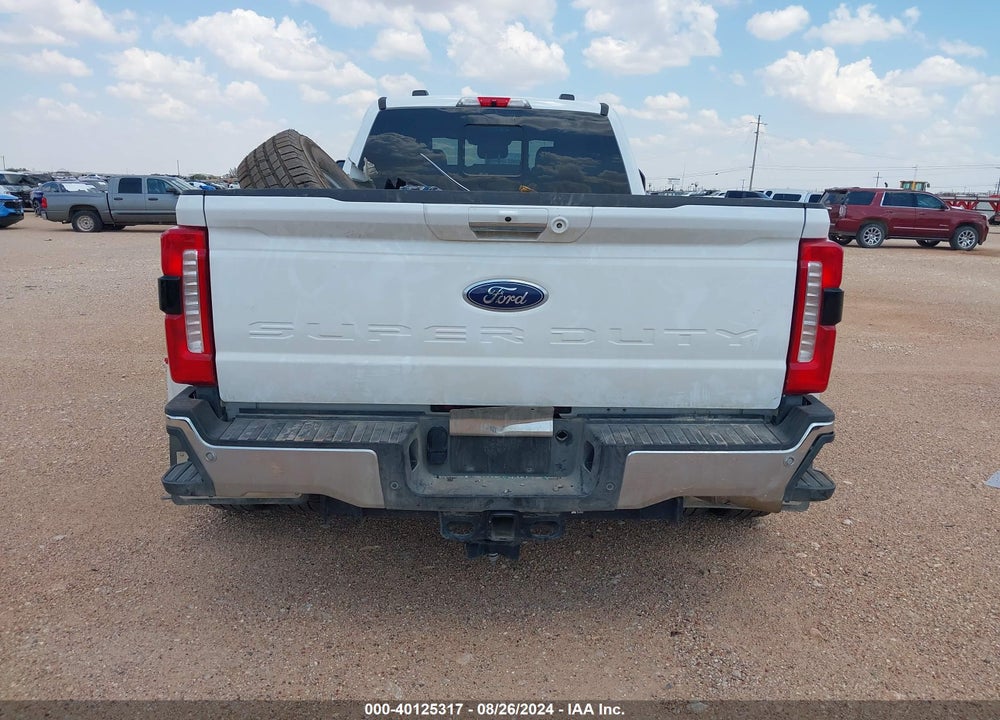 2024 FORD F-350 LARIAT VIN: 1FT8W3DT2REC12096