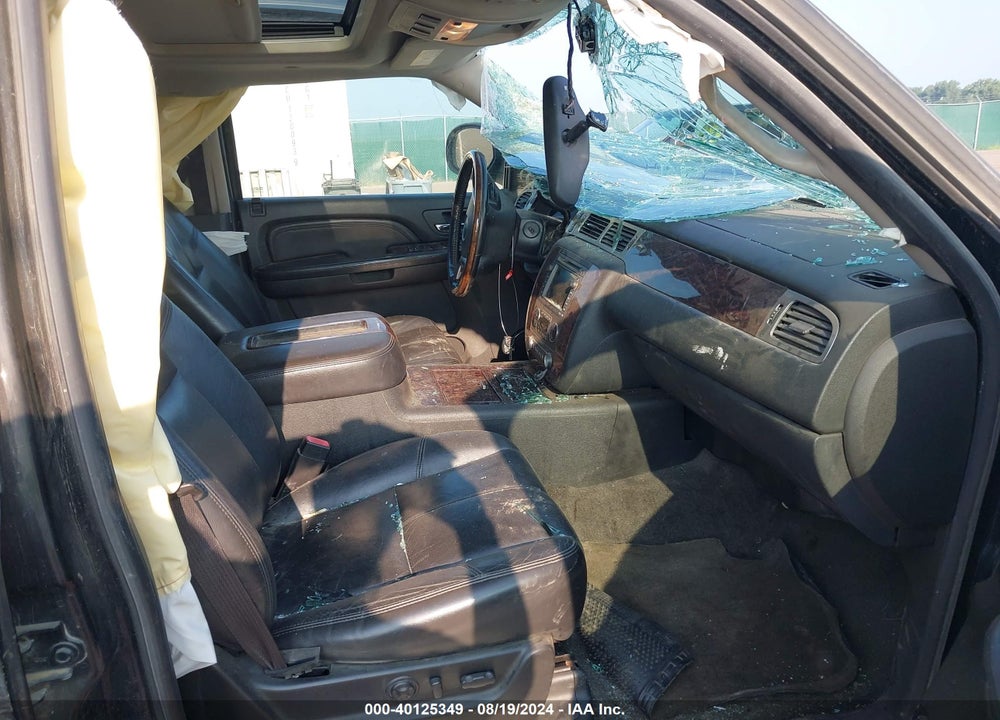 2007 GMC YUKON XL 1500 DENALI VIN: 1GKFK66807J352279