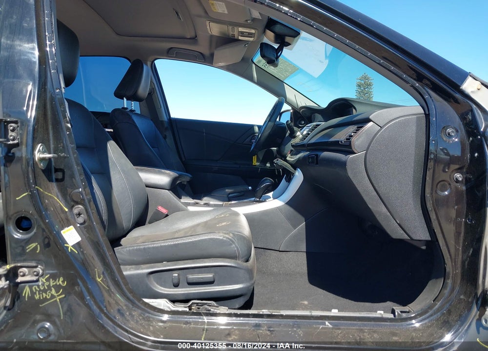 2014 HONDA ACCORD EX-L V-6 VIN: 1HGCR3F84EA023558