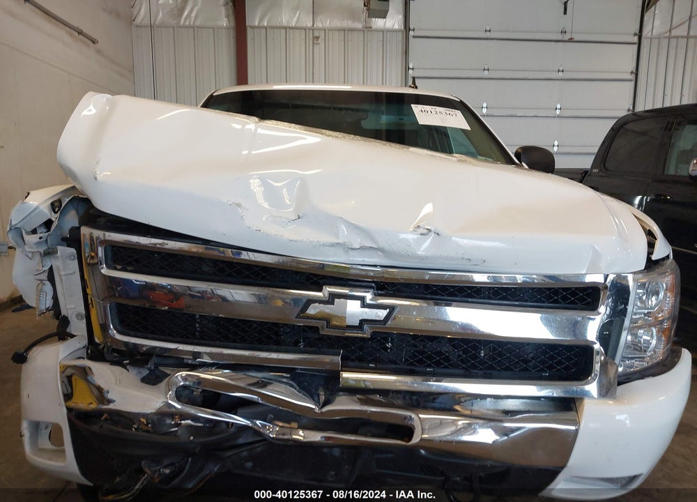 2011 CHEVROLET SILVERADO 1500 LT VIN: 3GCPKSE34BG159450