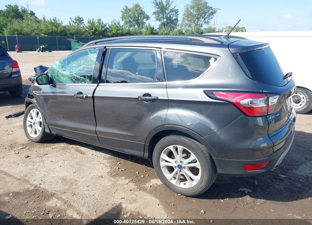 2018 FORD ESCAPE SE VIN: 1FMCU0GD6JUB40411