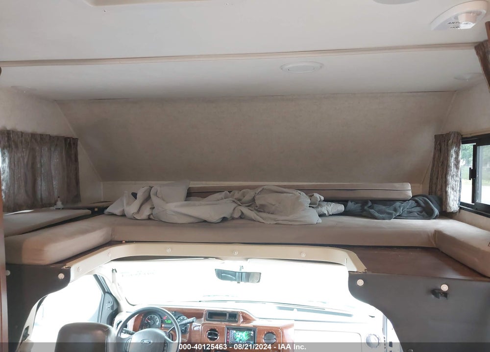 2018 FORD E-450 CUTAWAY VIN: 1FDXE4FS4JDC21915