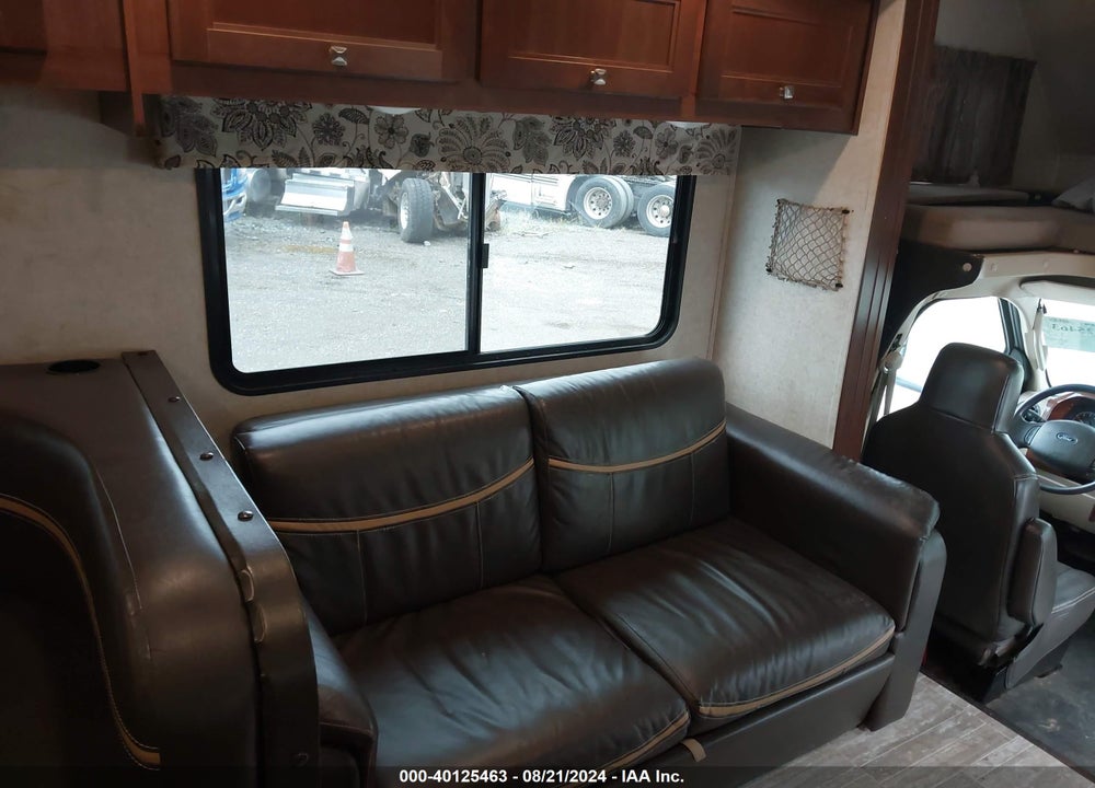 2018 FORD E-450 CUTAWAY VIN: 1FDXE4FS4JDC21915