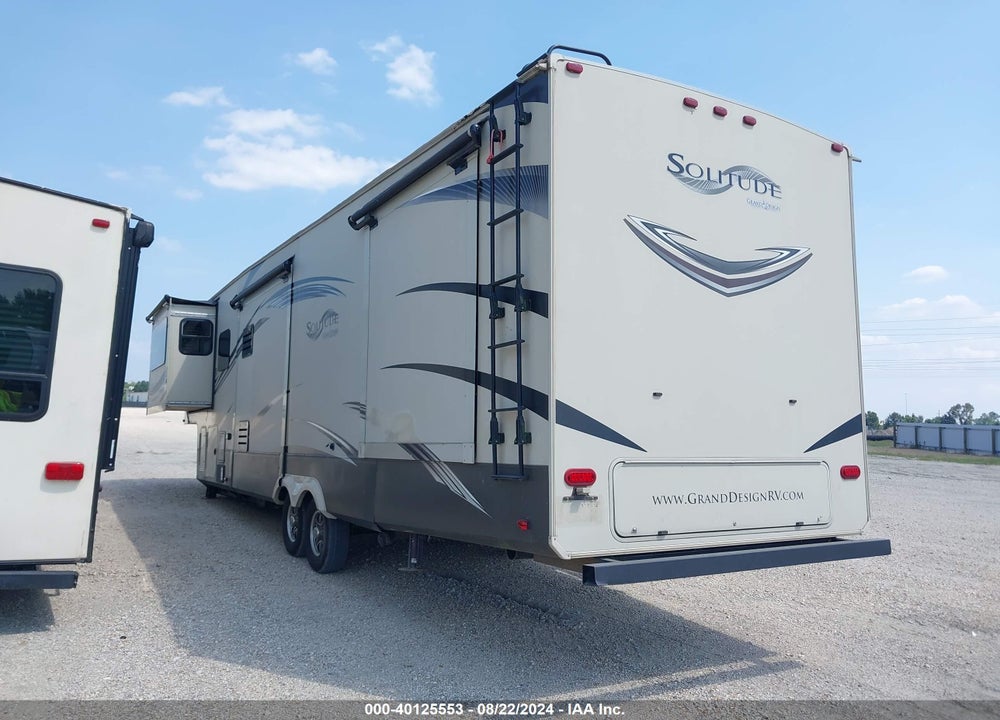 2014 GRAND DESIGN SOLITUDE 379FL VIN: 573FS4326E1101921