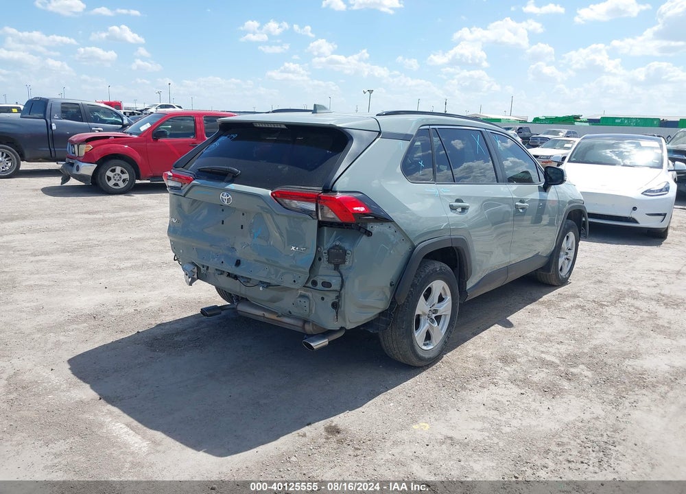 2019 TOYOTA RAV4 XLE VIN: 2T3W1RFV2KW046555