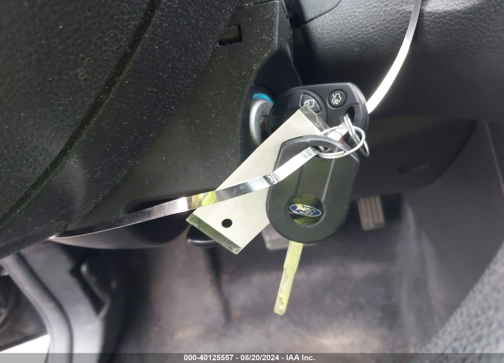 2016 FORD FOCUS S VIN: 1FADP3E23GL219039