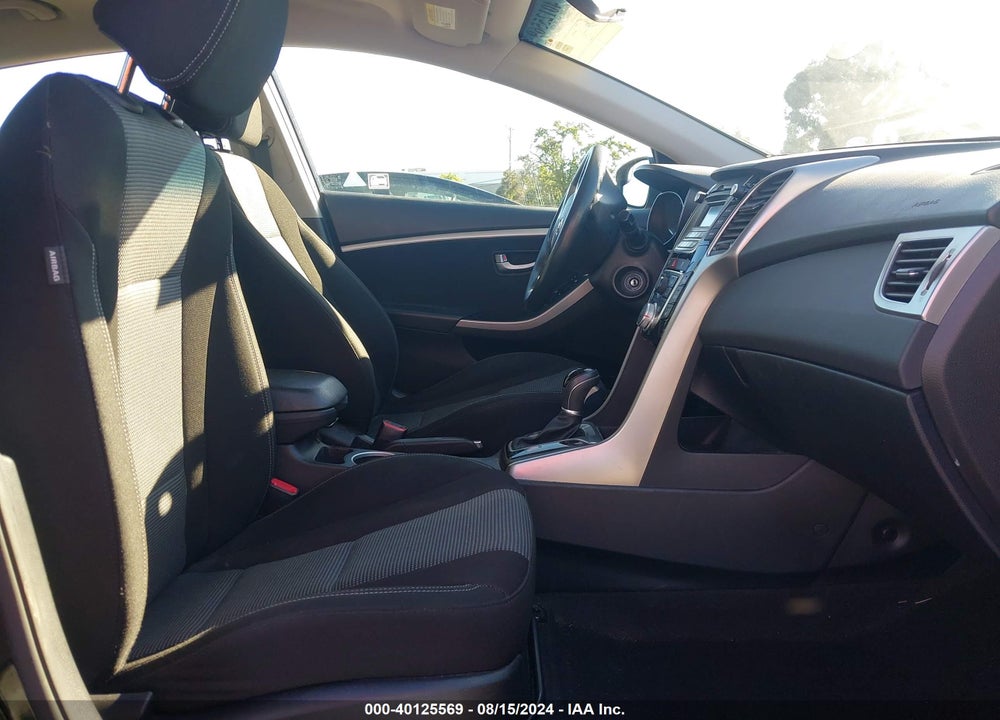 2016 HYUNDAI ELANTRA GT VIN: KMHD35LH9GU277736