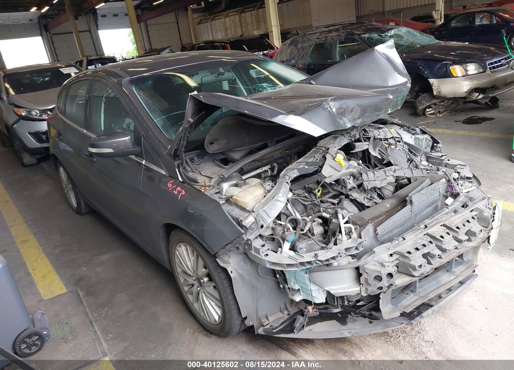 2018 FORD FOCUS TITANIUM VIN: 1FADP3N29JL213513