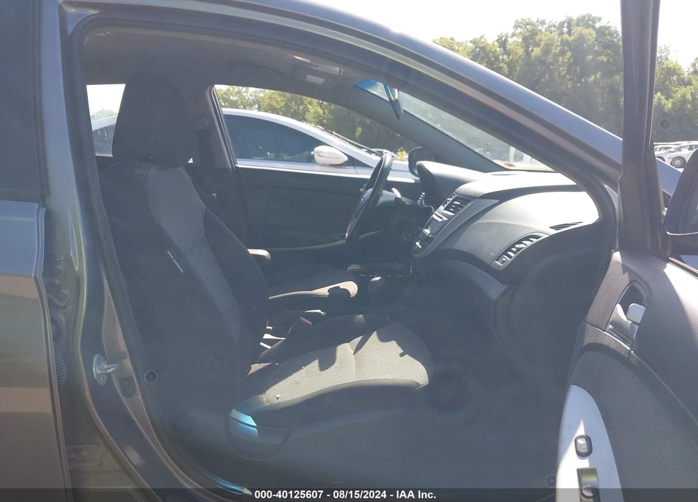 2013 HYUNDAI ACCENT GS VIN: KMHCT5AE1DU138362