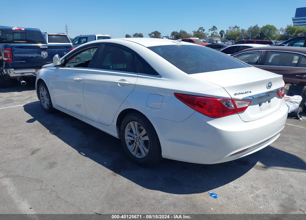 2013 HYUNDAI SONATA GLS VIN: 5NPEB4AC5DH585263