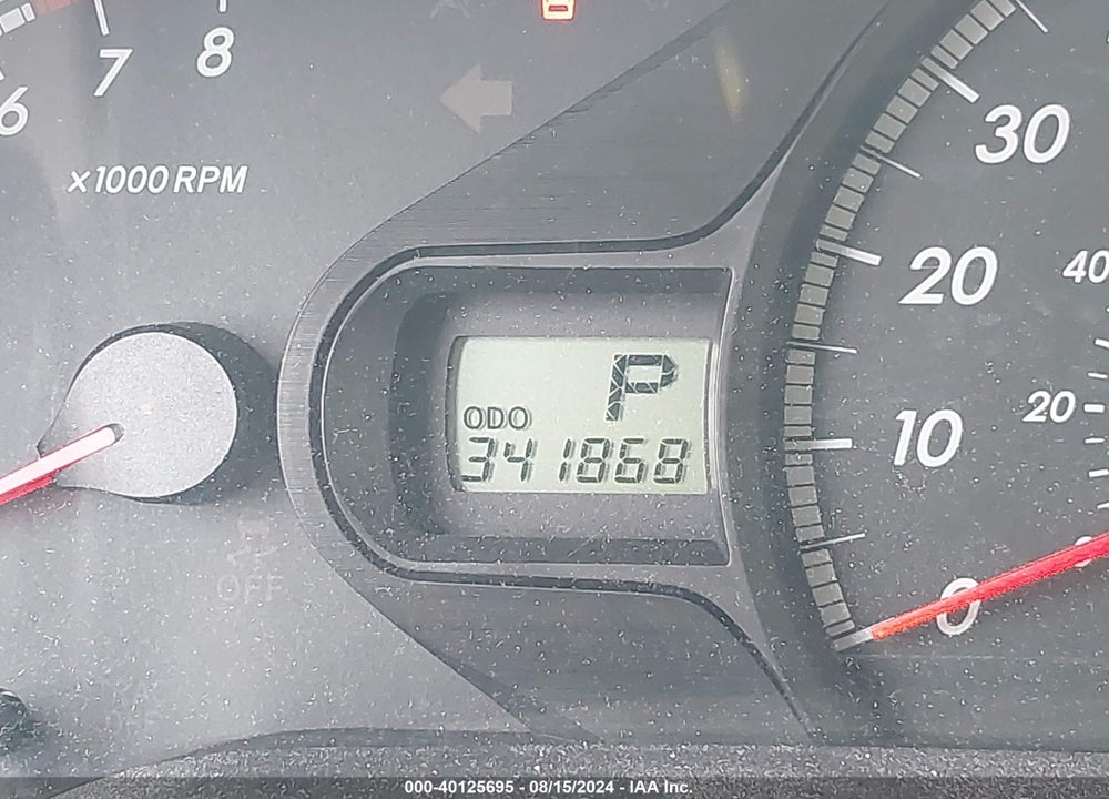 2011 TOYOTA SIENNA BASE V6 VIN: 5TDZK3DC6BS091332