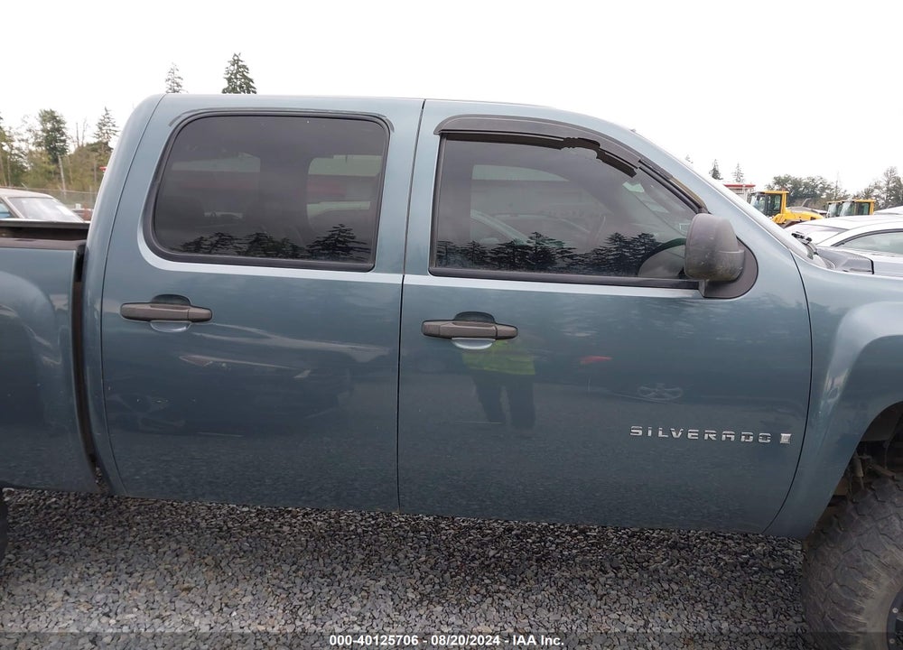 2007 CHEVROLET SILVERADO 1500 LT1 VIN: 2GCEK13MX71562460