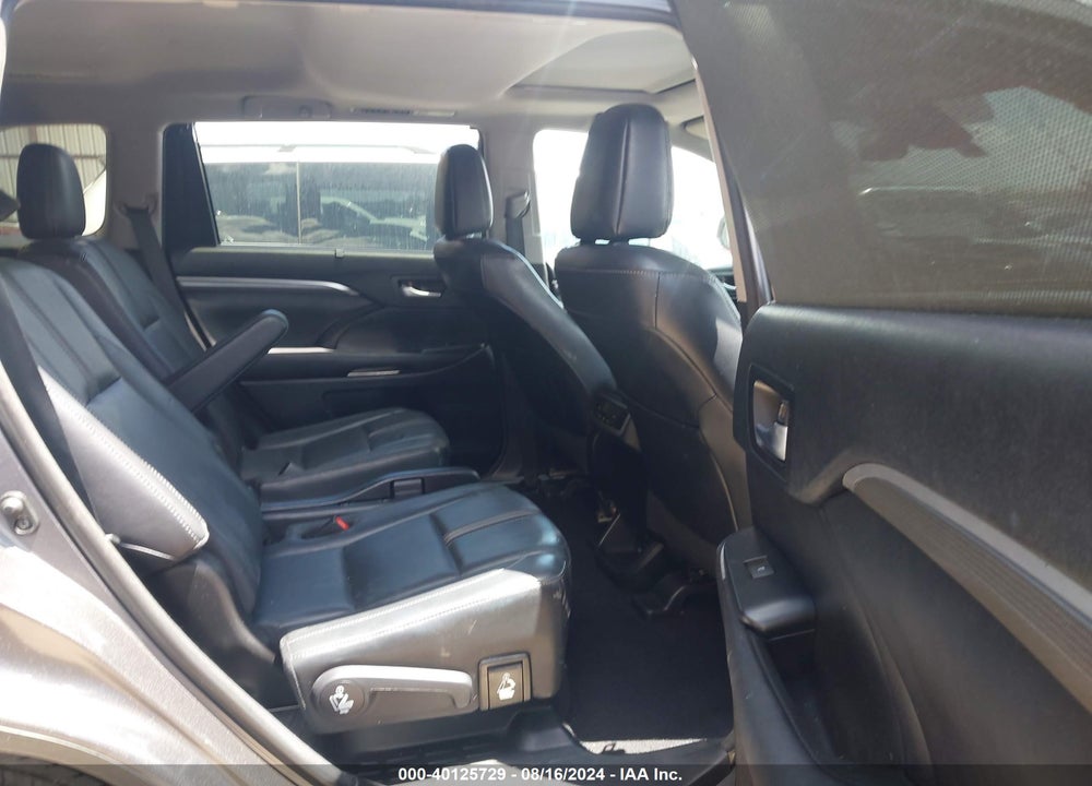 2017 TOYOTA HIGHLANDER SE VIN: 5TDKZRFH9HS509545