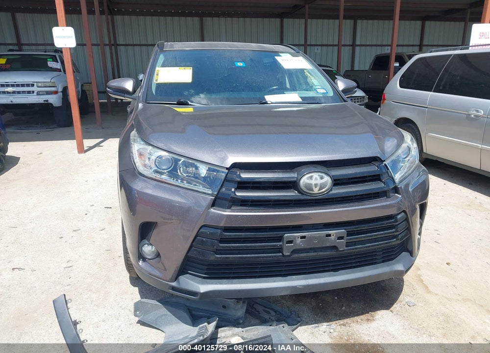 2017 TOYOTA HIGHLANDER SE VIN: 5TDKZRFH9HS509545