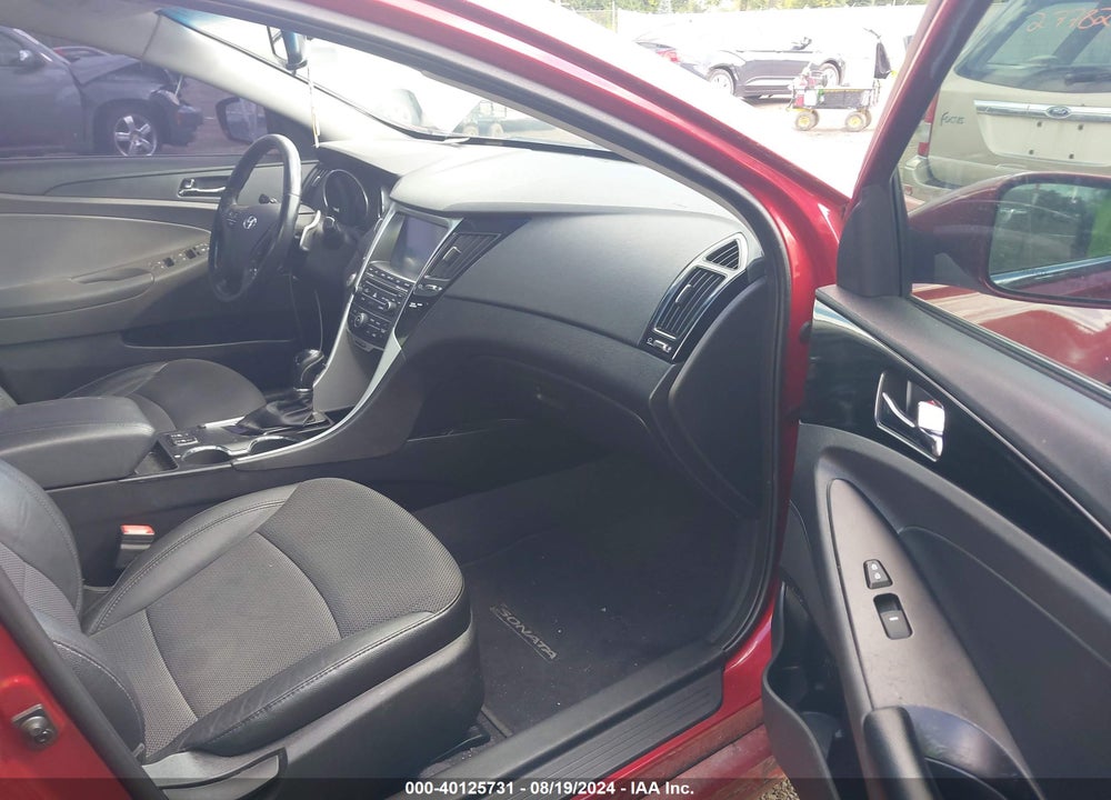 2014 HYUNDAI SONATA SE VIN: 5NPEC4AC8EH892442