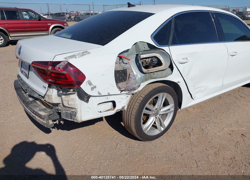 2018 VOLKSWAGEN PASSAT 2.0T SE VIN: 1VWBA7A30JC036579