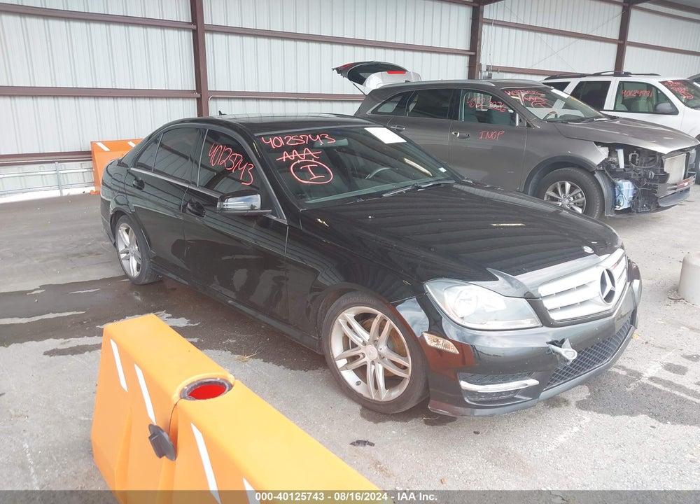 2012 MERCEDES-BENZ C 300 LUXURY 4MATIC/SPORT 4MATIC VIN: WDDGF8BB0CR193184