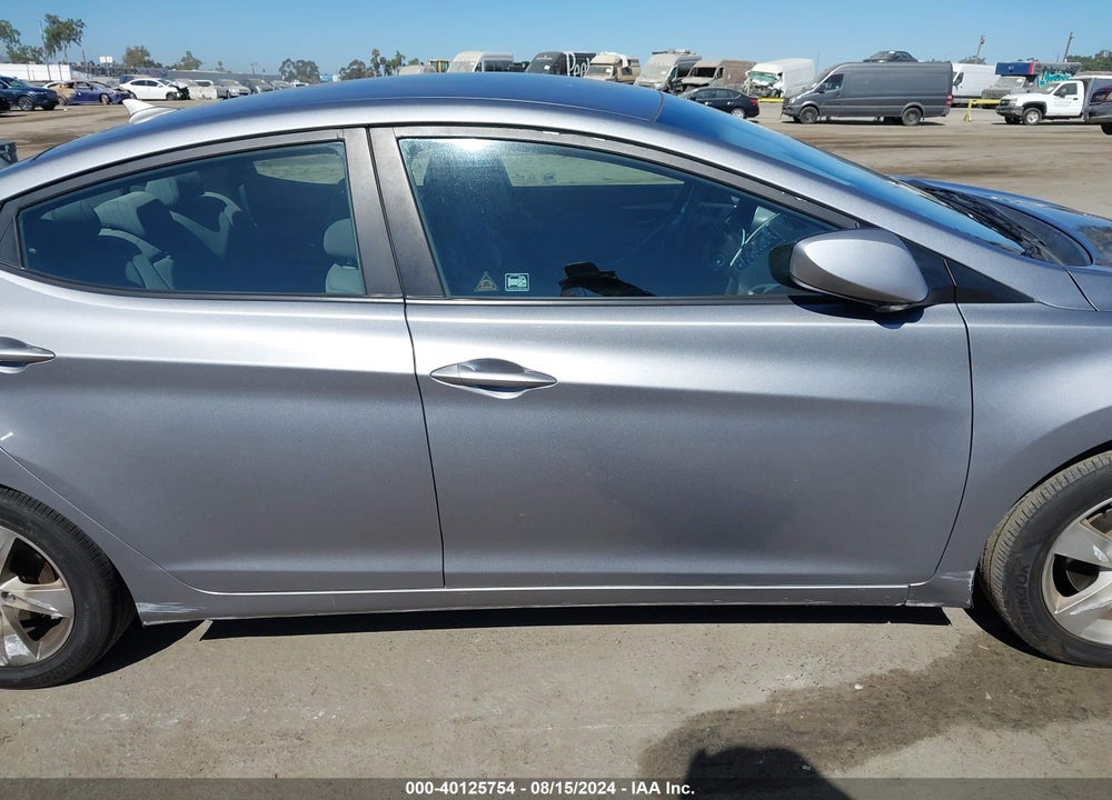 2013 HYUNDAI ELANTRA GLS VIN: KMHDH4AE5DU916923