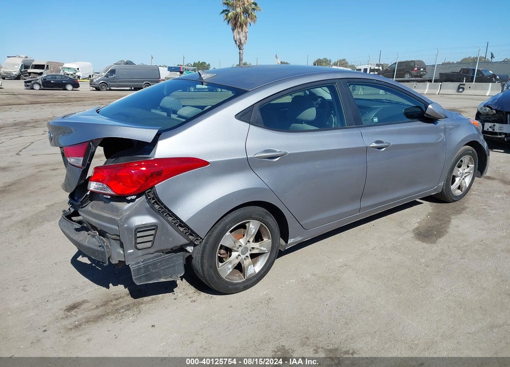 2013 HYUNDAI ELANTRA GLS VIN: KMHDH4AE5DU916923