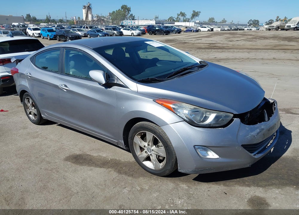 2013 HYUNDAI ELANTRA GLS VIN: KMHDH4AE5DU916923