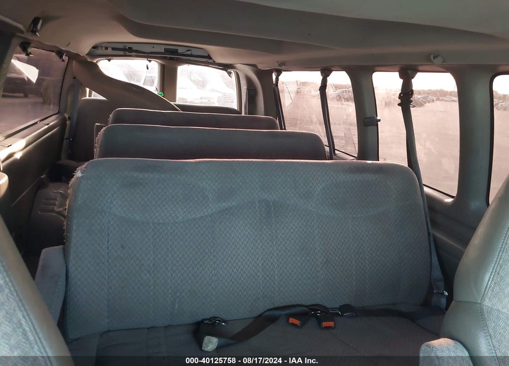 2001 CHEVROLET EXPRESS VIN: 1GAHG39G711175768