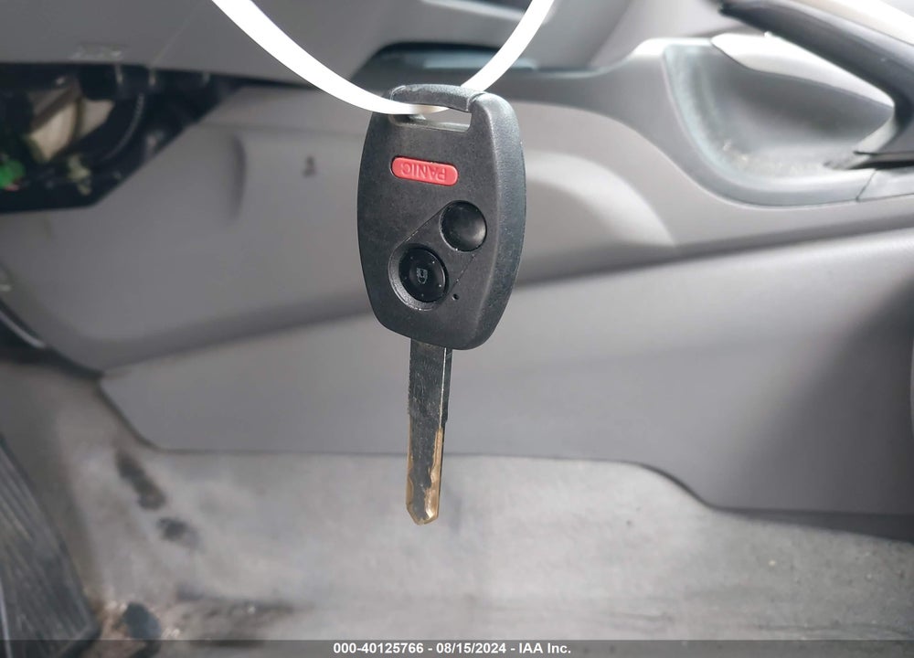 2010 HONDA CIVIC LX VIN: 19XFA1F5XAE086555
