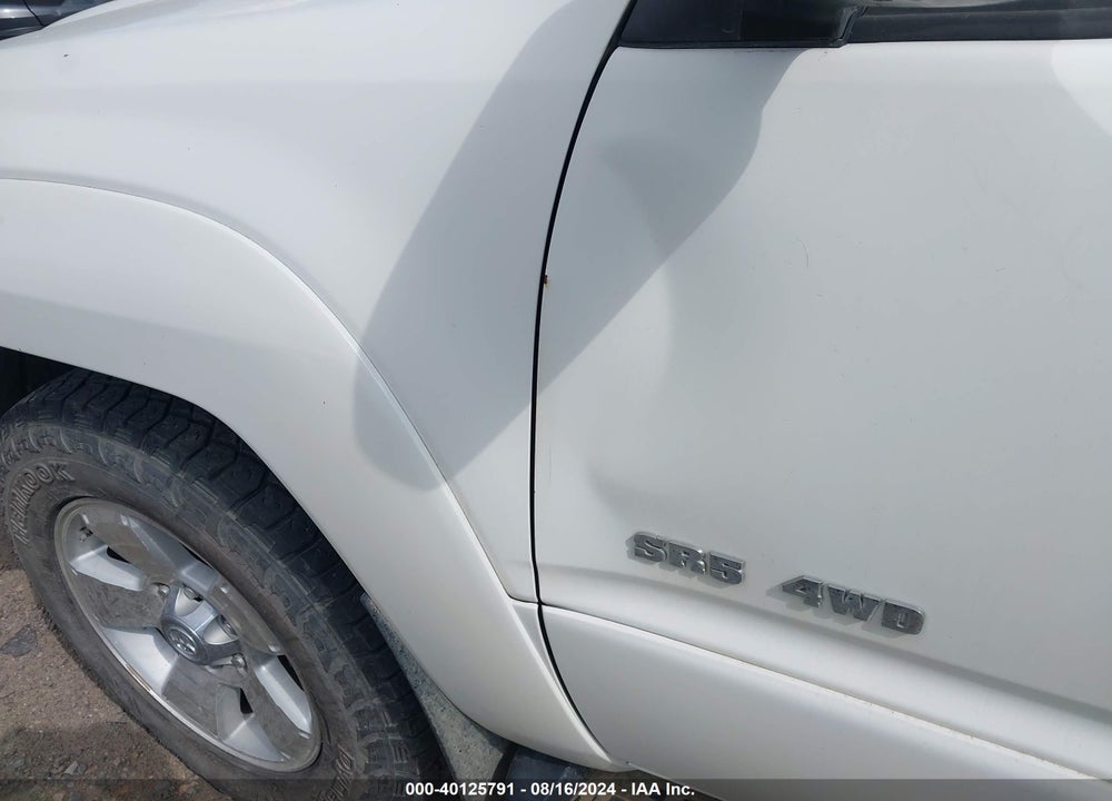2004 TOYOTA 4RUNNER SR5 V6 VIN: JTEBU14R340050923