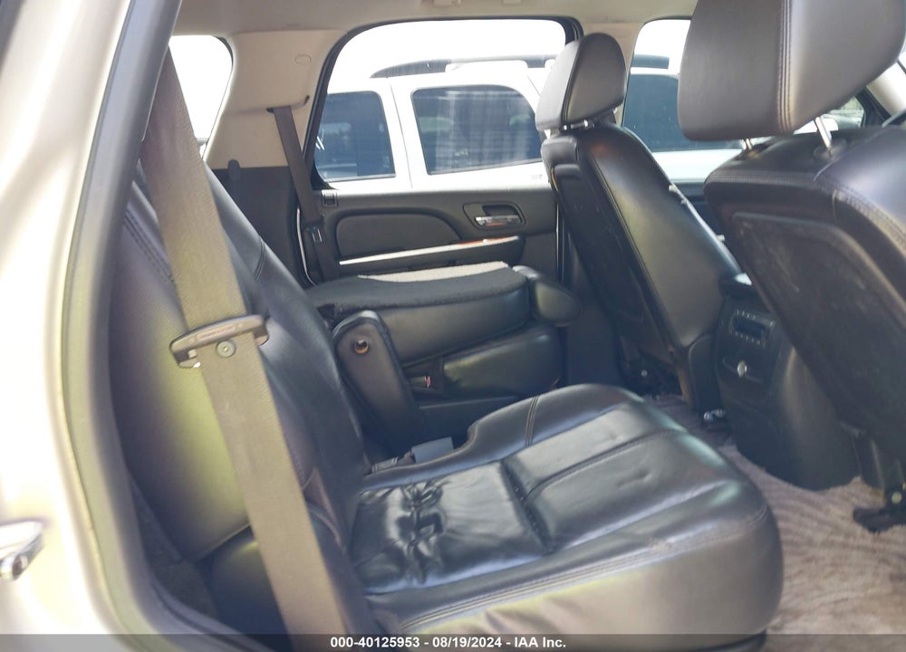 2007 GMC YUKON SLT VIN: 1GKFC13077J354531