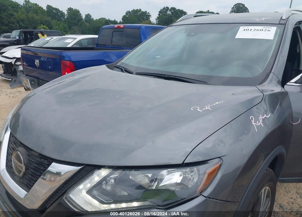 2019 NISSAN ROGUE SV VIN: 5N1AT2MV7KC820733
