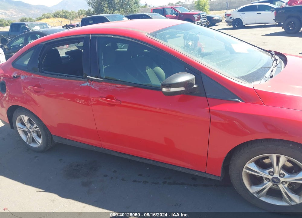 2014 FORD FOCUS SE VIN: 1FADP3F27EL318281
