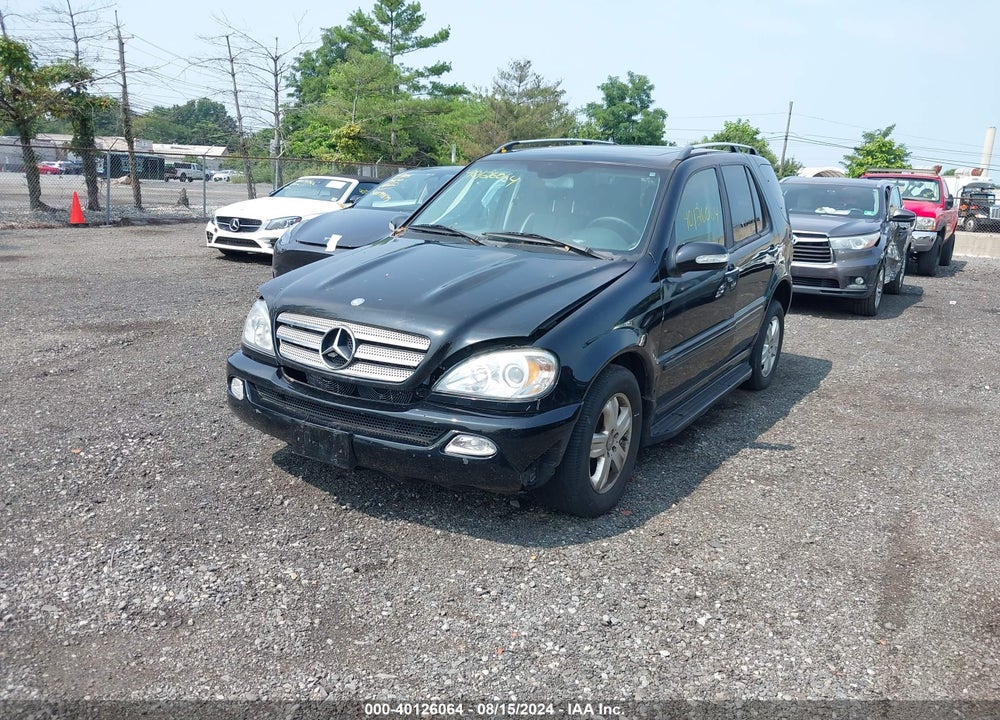 2005 MERCEDES-BENZ ML 350 4MATIC VIN: 4JGAB57E65A528880