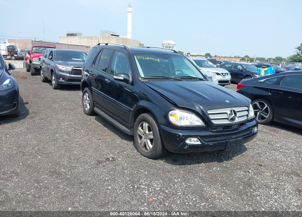 2005 MERCEDES-BENZ ML 350 4MATIC VIN: 4JGAB57E65A528880
