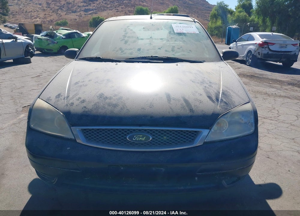 2005 FORD FOCUS ZX4 VIN: 1FAFP34N15W246725