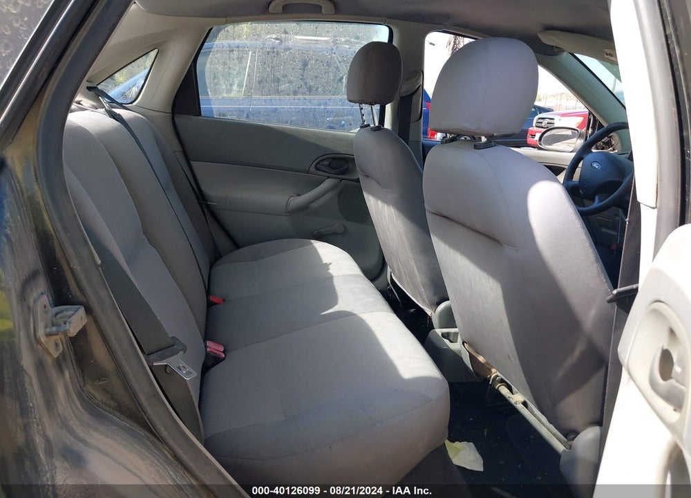 2005 FORD FOCUS ZX4 VIN: 1FAFP34N15W246725