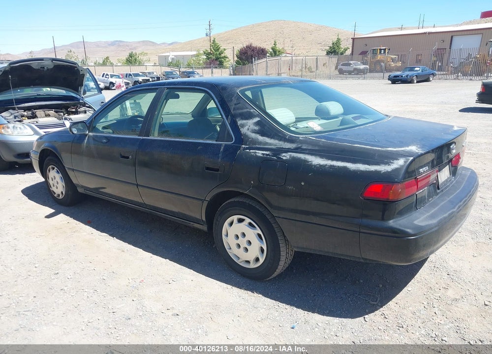 1997 TOYOTA CAMRY LE VIN: JT2BG22K6V0029128