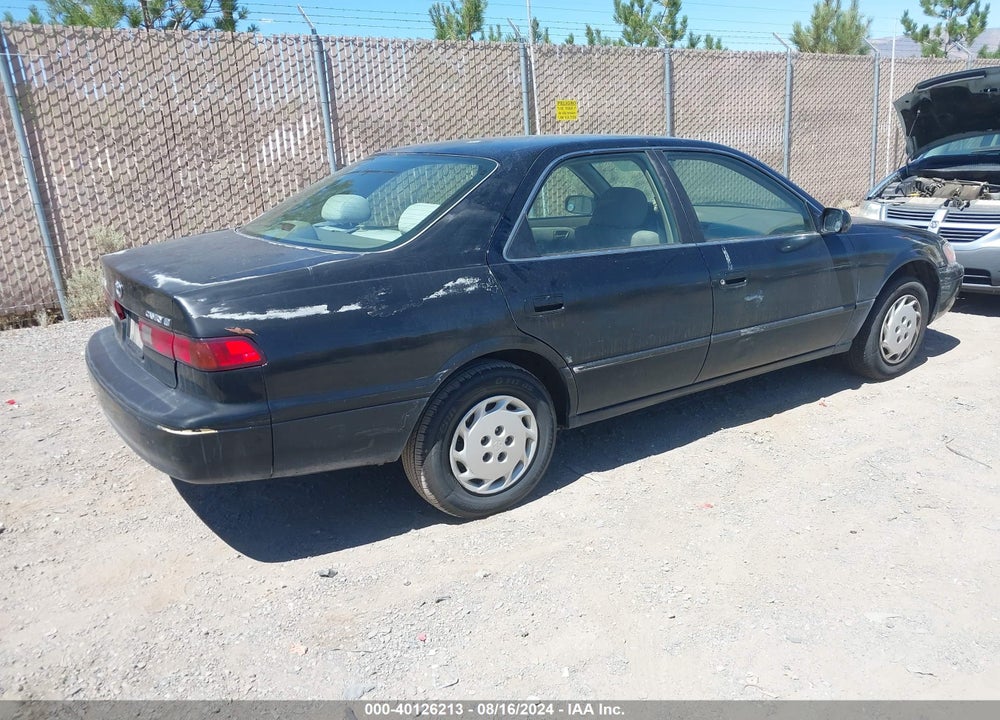 1997 TOYOTA CAMRY LE VIN: JT2BG22K6V0029128